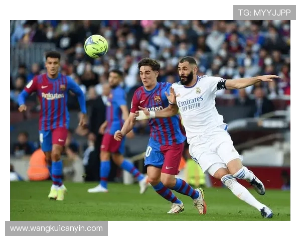 2002年皇马与巴塞罗那经典对决回顾及其历史意义分析