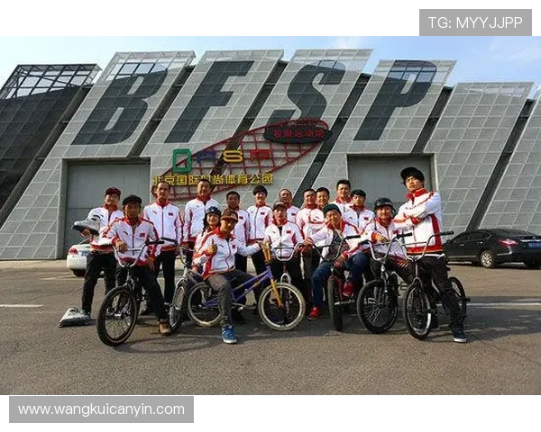 重庆街舞队在极限运动世界杯积分榜中以84分稳居第一名引发关注