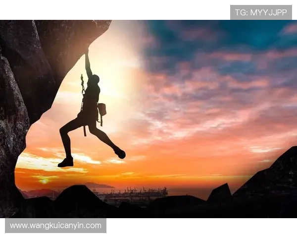 攀岩巨献：深入解析杭州攀岩队的战术与训练秘诀