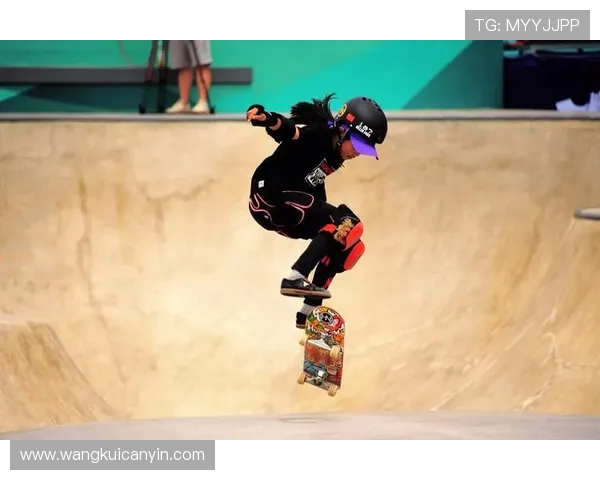 杭州极限运动队在世界滑板锦标赛中的灵活性表现引发热议与关注